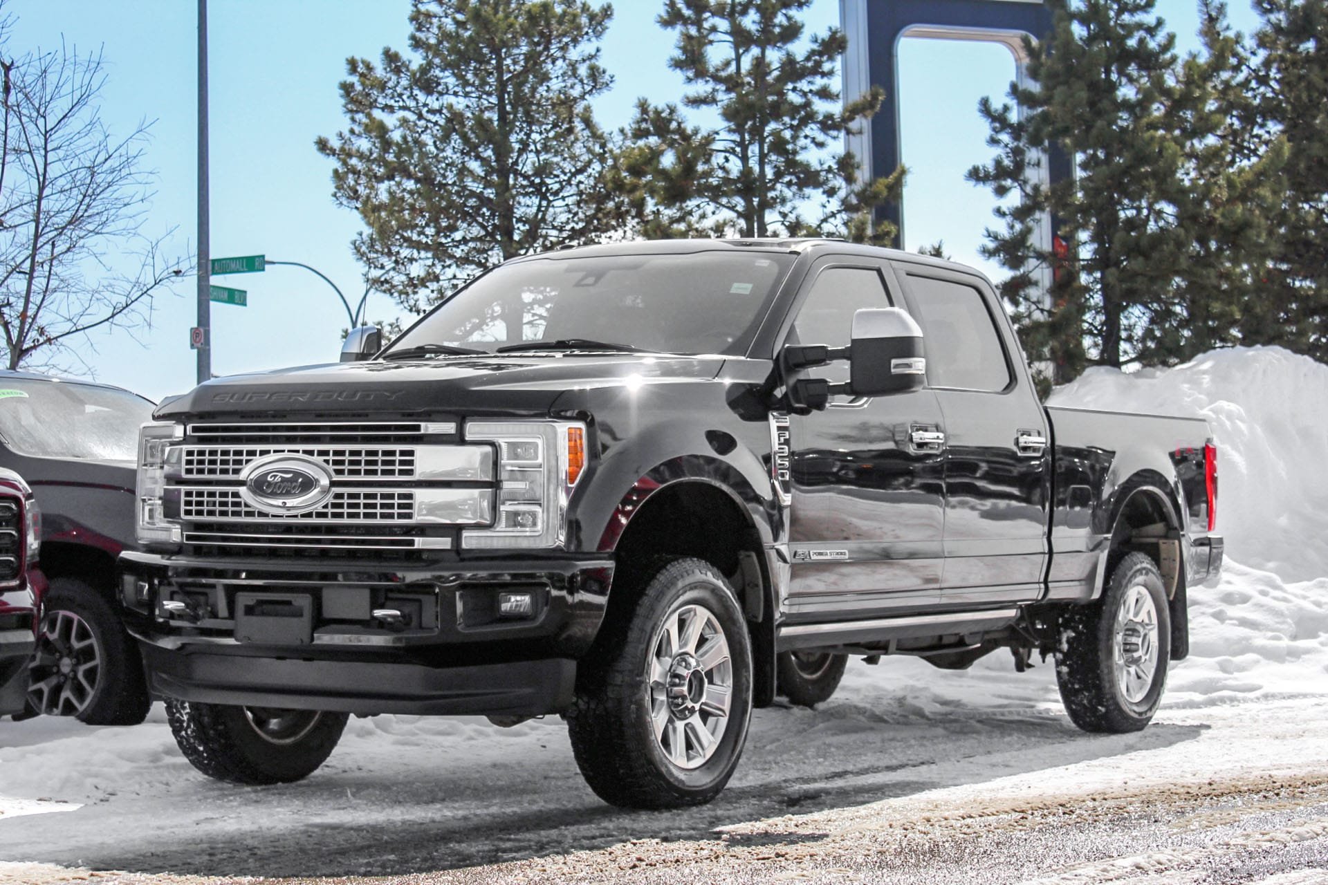 Pre Owned 2018 Ford Super Duty F 350 Platinum Ultimate Fx4 4wd Crew Cab