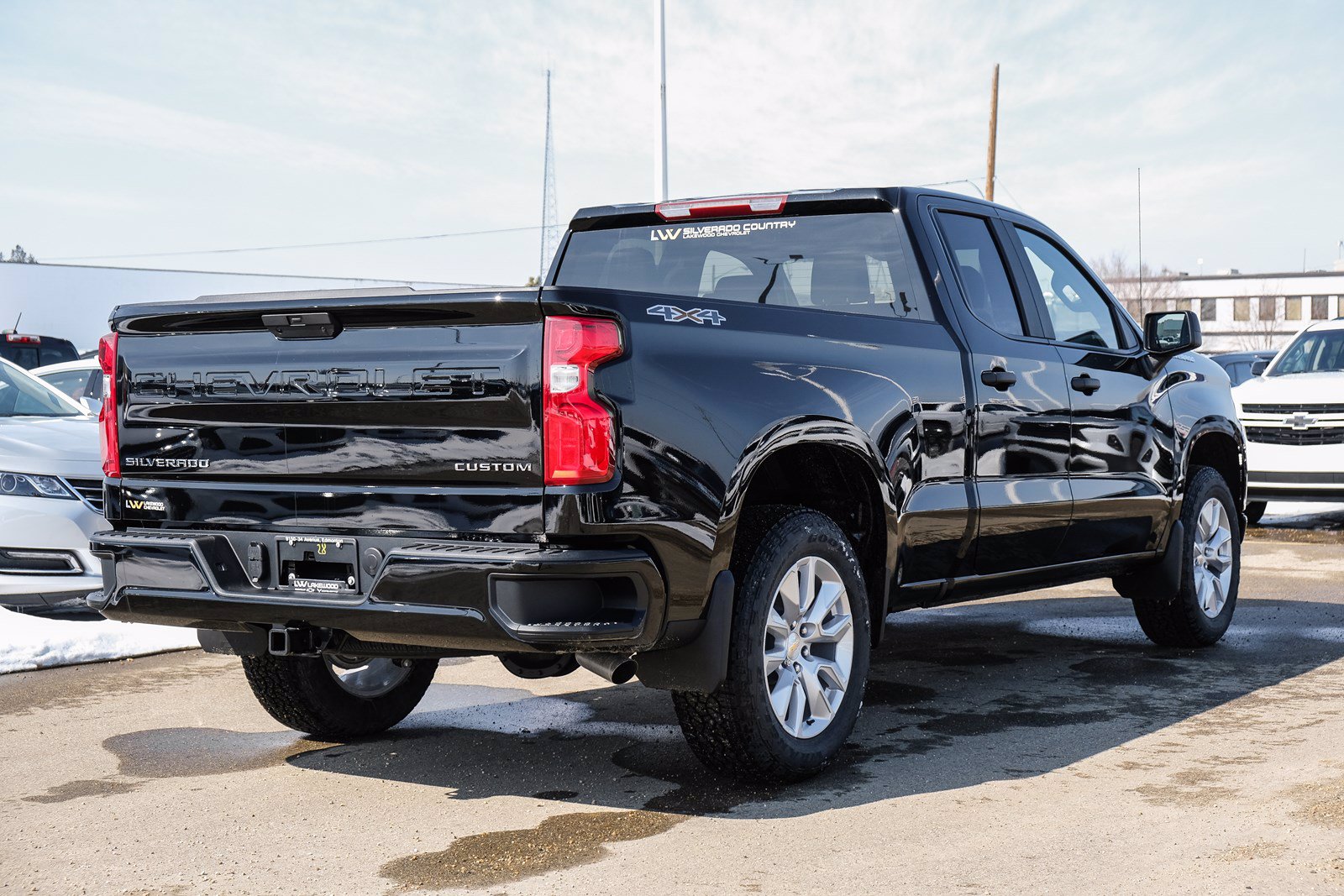 New 2020 Chevrolet Silverado 1500 Custom 4WD Extended Cab Pickup