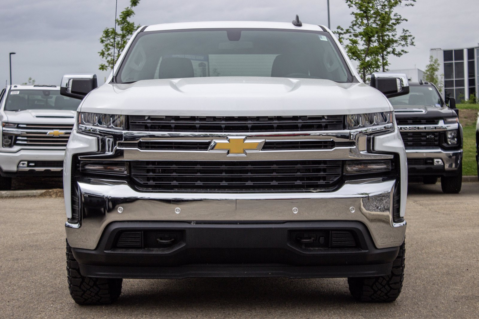 New 2020 Chevrolet Silverado 1500 LT 4WD Crew Cab Pickup