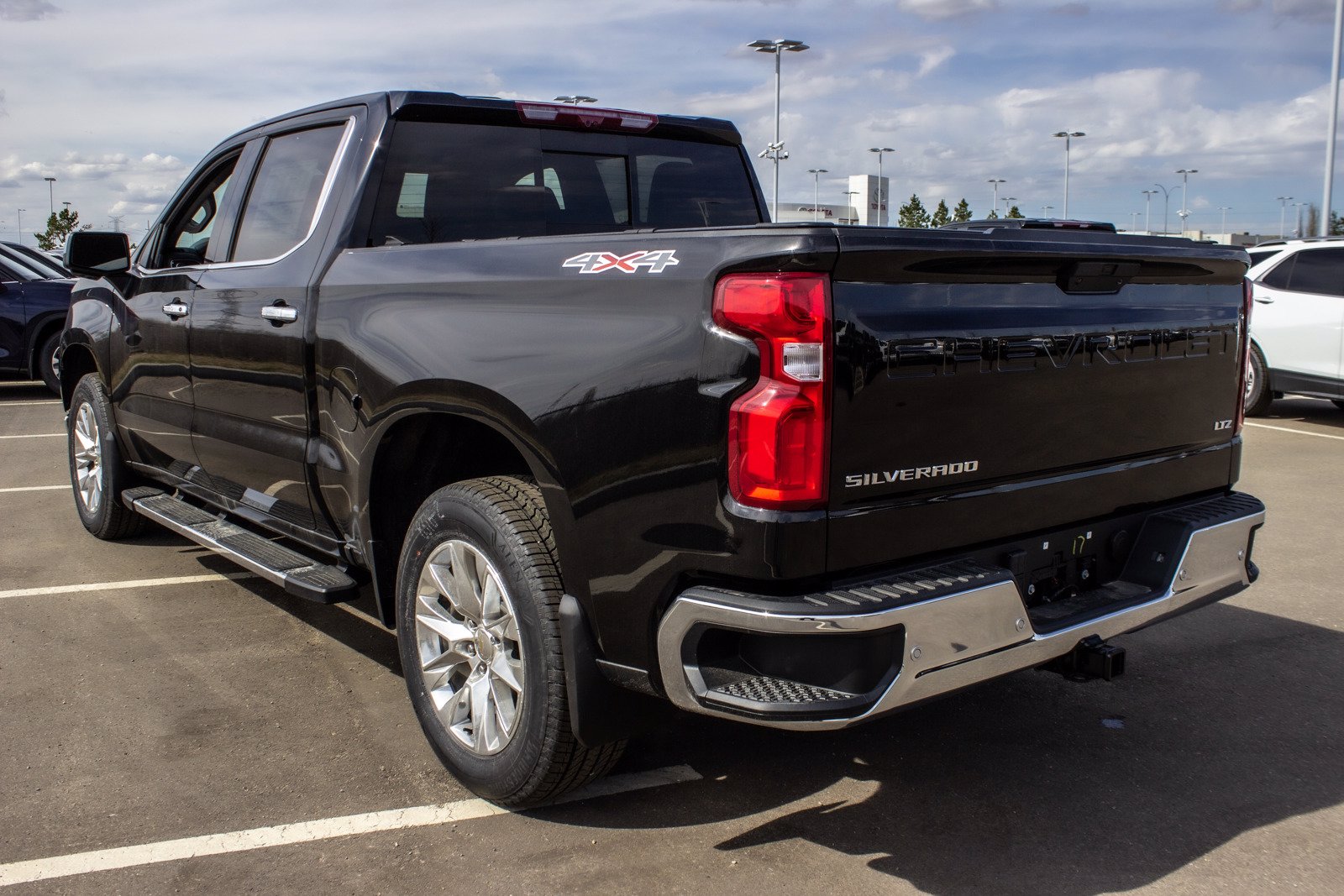 New 2020 Chevrolet Silverado 1500 LTZ 4WD Crew Cab Pickup