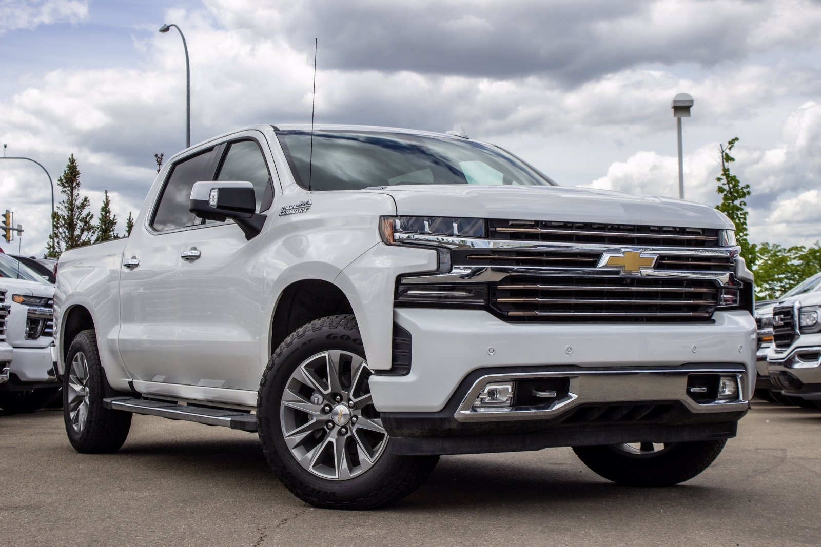 New 2020 Chevrolet Silverado 1500 High Country 4WD Crew Cab Pickup