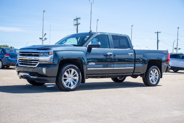 Certified Pre-Owned 2018 Chevrolet Silverado 1500 High Country 4WD Crew ...